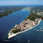 In With Sea View, Terrace, Air Conditioning, Wi-fi Appartement