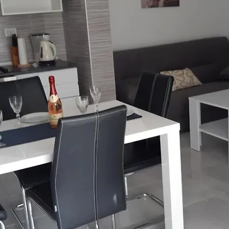 In With Sea View, Terrace, Air Conditioning, Wi-fi * Kampor