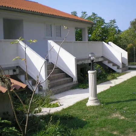 In With Sea View, Terrace, Air Conditioning, Wi-fi *